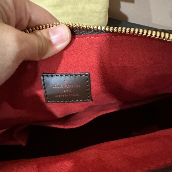 Louis Vuitton Damier Ebene Trevi PM - Picture 9 of 11